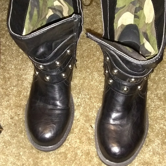 $35! G BY GUESS - Picture 2 of 4